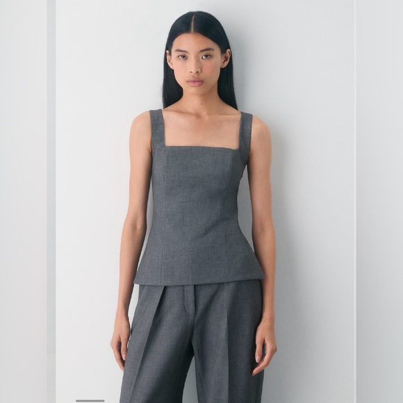 Aritzia babaton columnist top - Picture 1 of 13